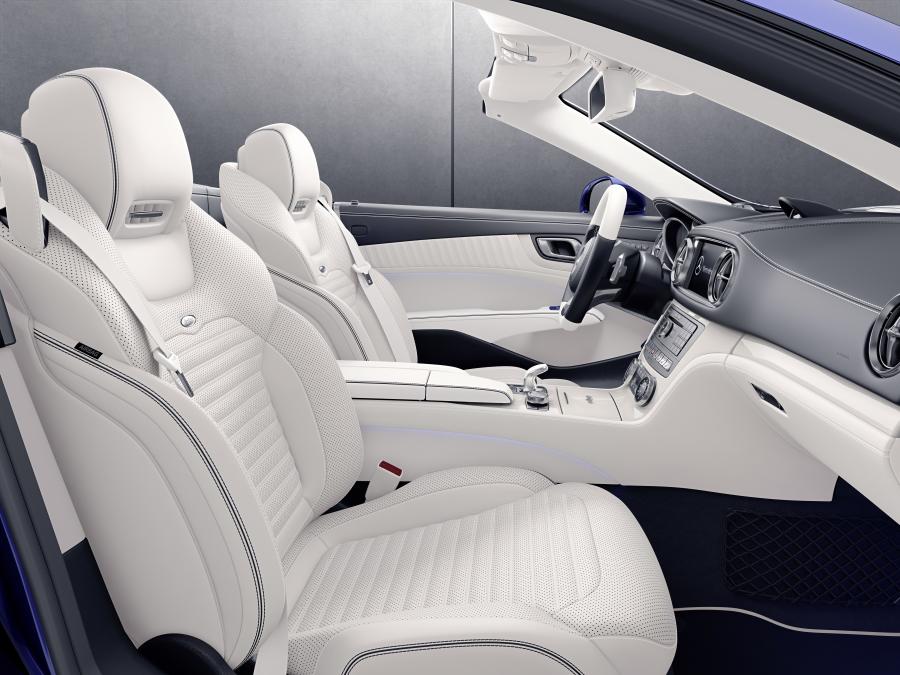 Интерьер Mercedes-Benz SL-Class Designo Edition 2017 года  (фото 7 из 8)